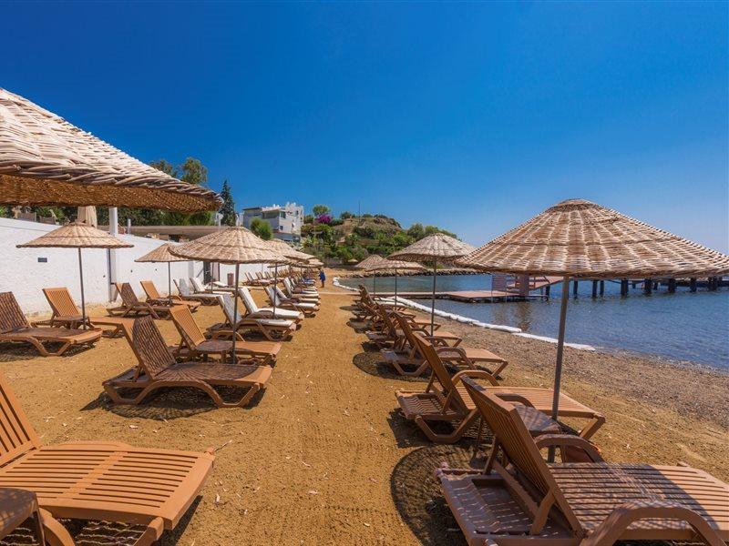 LIV Hotel by Bellazure Akyarlar Buitenkant foto
