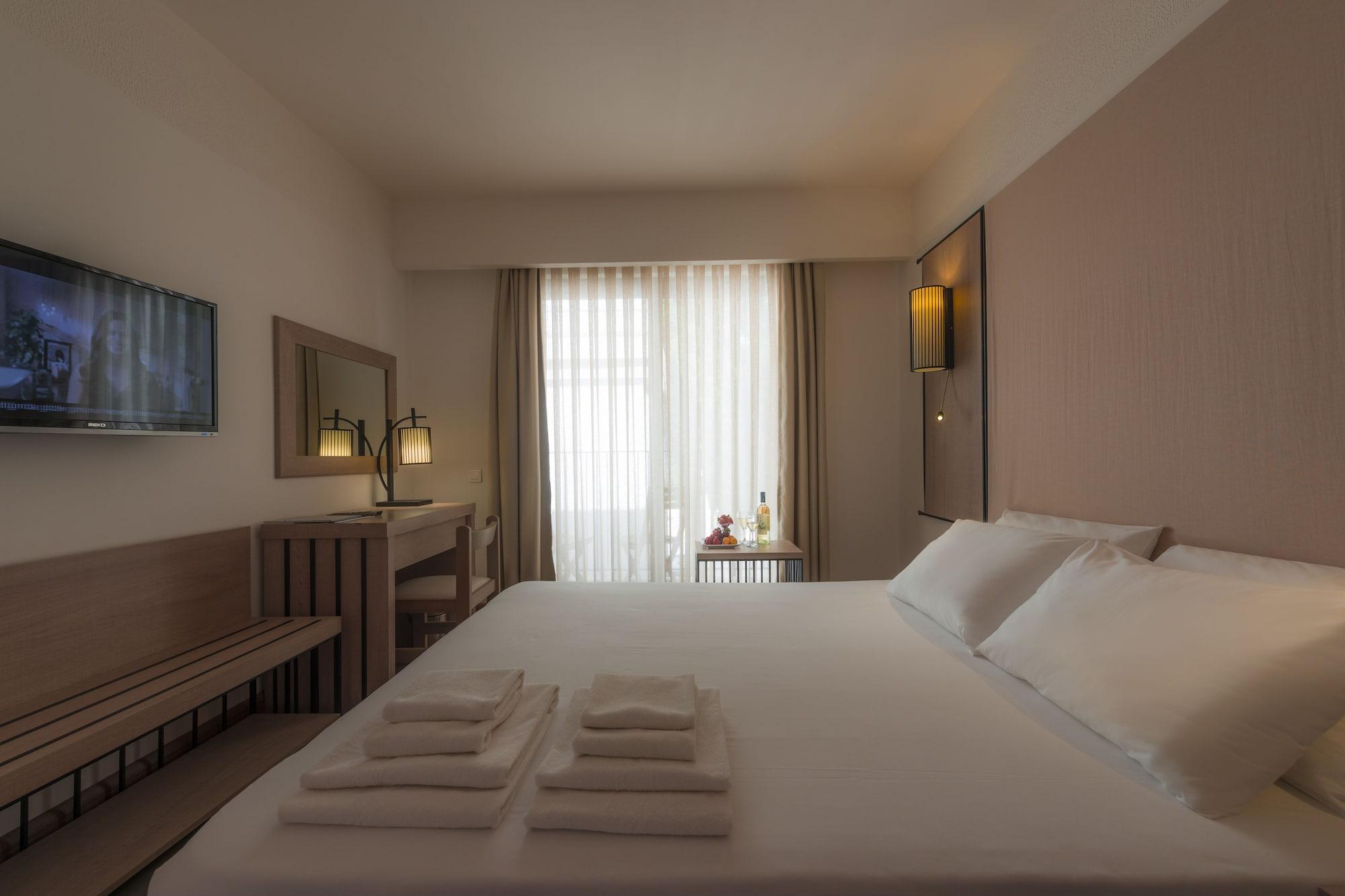 LIV Hotel by Bellazure Akyarlar Buitenkant foto