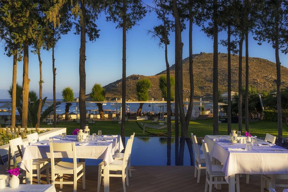 LIV Hotel by Bellazure Akyarlar Buitenkant foto